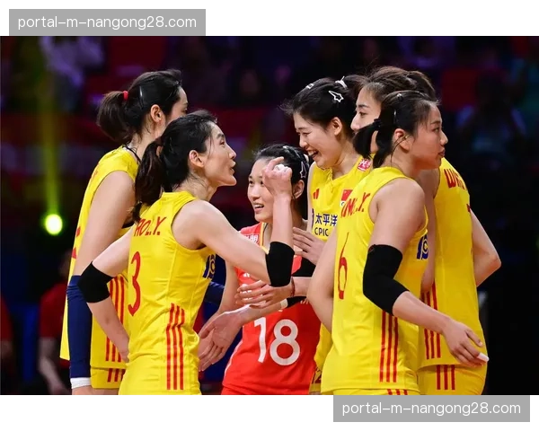 中国女排主攻李盈莹启程赴土耳其，将与费内巴切俱乐部合练一个月